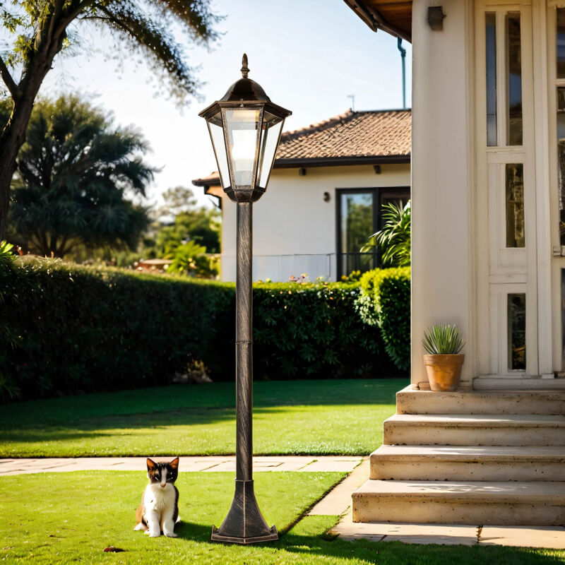 Lampadaire d'extérieur Bristol noir cuivré au design rétro de style campagnard étanche IP44 H:1,13 m E27 - Cuivre noir Lampadaire d'extérieur Bristol noir cuivré au design rétro de style campagnard étanche IP44 H:1,13 m E27 - Cuivre noir