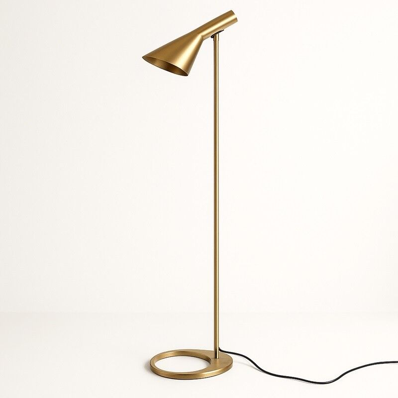 Barcelona Led – Lampadaire LED orientable 158 cm – Aluminium doré – Abat-jour asymétrique pour éclairage ciblé – Douille E27, intérieur blanc Barcelona Led – Lampadaire LED orientable 158 cm – Aluminium doré – Abat-jour asymétrique pour éclairage ciblé – Douille E27, intérieur blanc