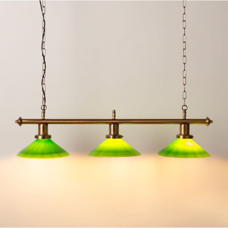 Barcelona Led – Lampe suspendue vintage 3 x E27 – Abat-jour en verre vert – Support en laiton vieilli – Éclairage pour espaces vintage Barcelona Led – Lampe suspendue vintage 3 x E27 – Abat-jour en verre vert – Support en laiton vieilli – Éclairage pour espaces vintage