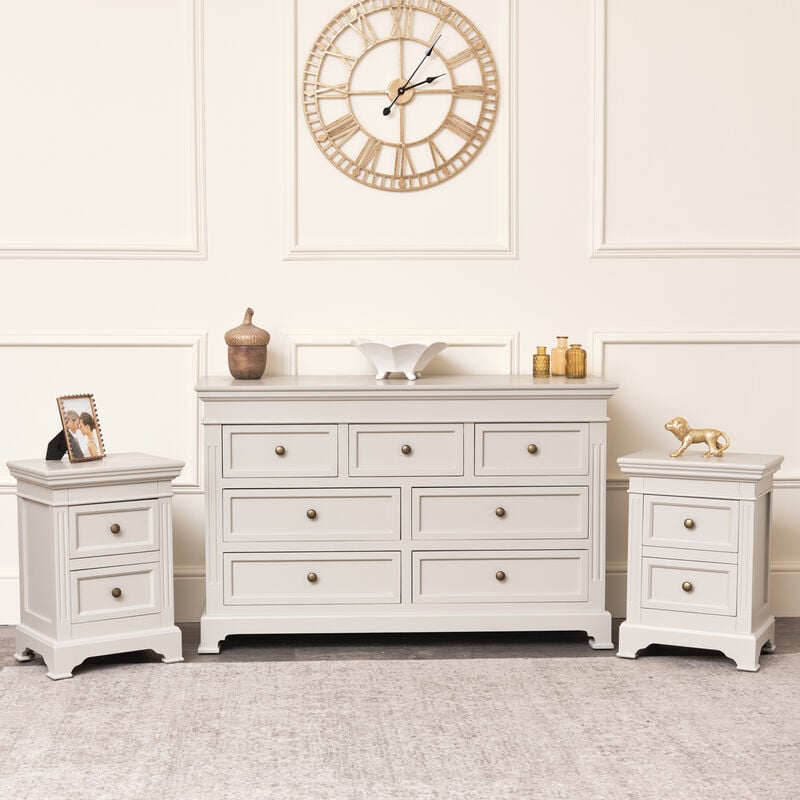 Large Taupe-Grey 7 Drawer Chest of Drawers & Pair of Bedside Tables - Daventry Taupe-Grey Range - Taupe-Grey