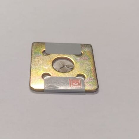 LASTRINA PIANA DI CONGIUNZIONE 40x40MM -SPESSORE 2MM - IN ACCIAIO TROPICALIZZATO