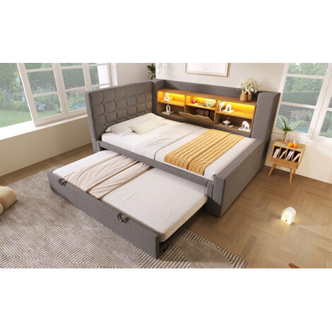 Le lit pliant mesure 90 x 200 cm et le lit déplié 90 x 190 cm. Il est équipé d'un éclairage LED. Des espaces de rangement sont prévus sur les quatre côtés de ce lit en L. (Matelas non inclus).