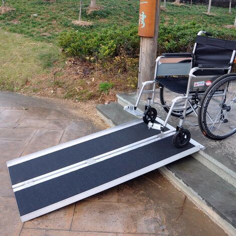 Le Poisson Qui Jardine – Rampe d'accès pour fauteuil roulant 213.5 cm – Charge 270 kg – Revêtement antidérapant – Ridelles de sécurité intégrées - PMR213