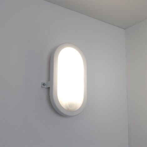 LONGLIFE LED GMBH BY HK LED Feuchtraumleuchte mit Bewegungsmelder 12W IP54 4000K neutralweiss
