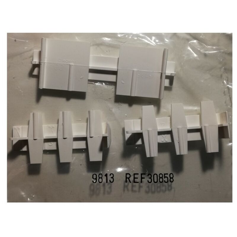 

Legrand 030 DLP cubierta 858 del cuerpo Conjunta - para goul 34 / 50x100 (acabado acc) - blanco