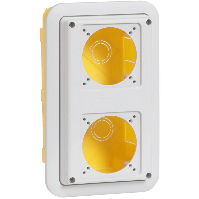 Boite encastrement P17 ip 55 pour 2 socles 16 a ou nf c réf. 576 71 Legrand 057721