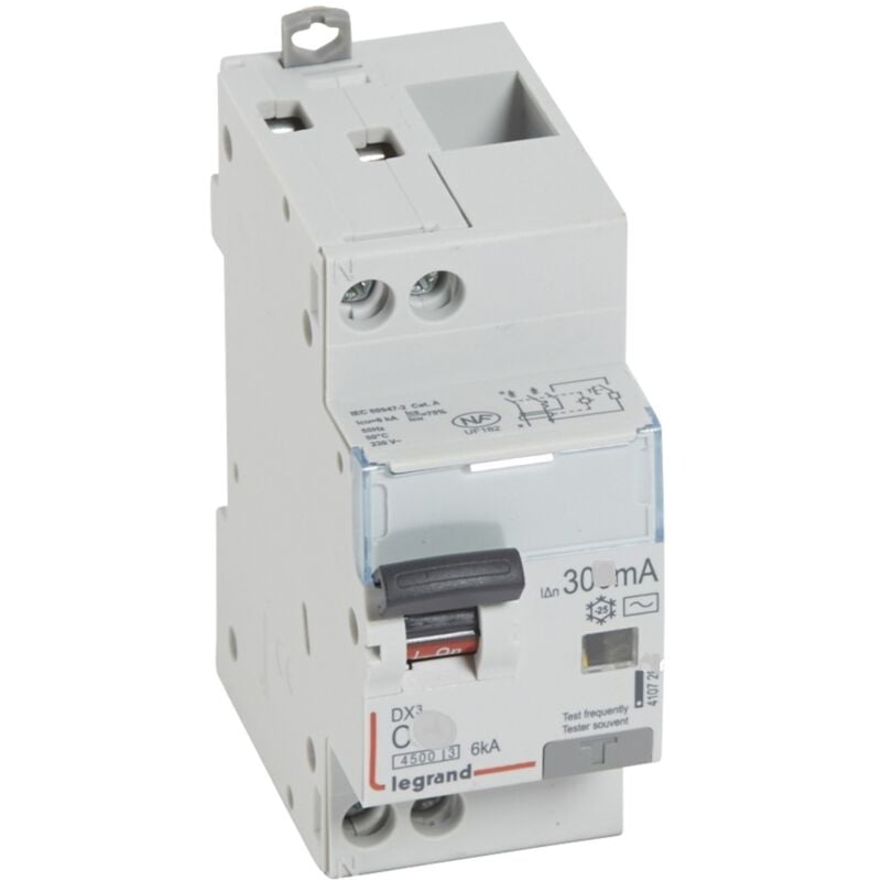 Disjoncteur différentiel DX³4500 arrivée haute vis et départ haut automatique u+n 230V 40A type ac 30mA 2 modules Legrand 410721