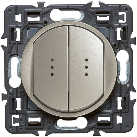 Legrand – Double interrupteur témoin Céliane Soft 10A titane – Mode de pose encastré – Courant 10A – Pour éclairage extérieur