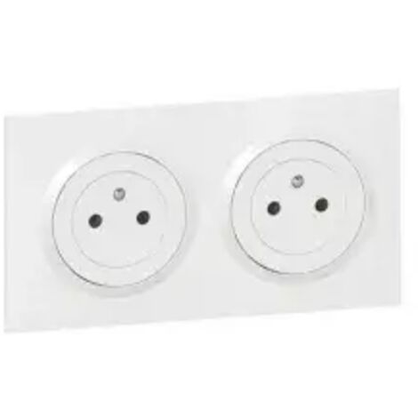 Legrand – Prise double Dooxie avec plaque finition blanche – Mode de pose encastré – Indice de protection IP20 – 16A – 2 pôles