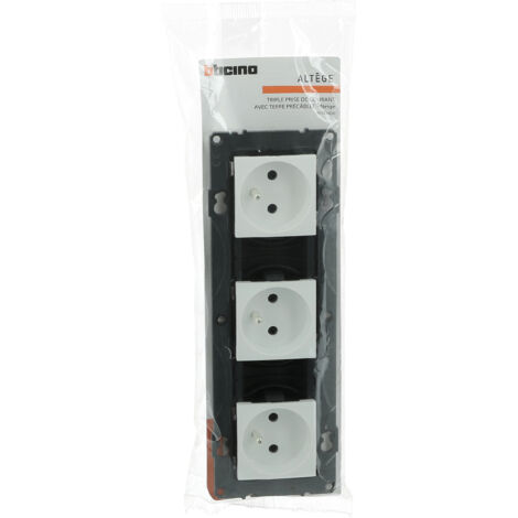 Legrand – Triple prise de courant précâblée 16A – Connexion à bornes automatiques – Finition Neige – Pour installations électriques standards