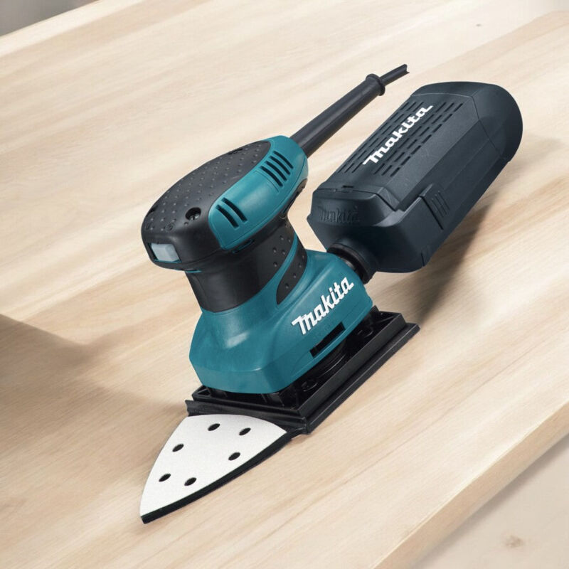 Levigatrice orbitale 200W per aree difficili da raggiungere BO4565 Makita 200 watt