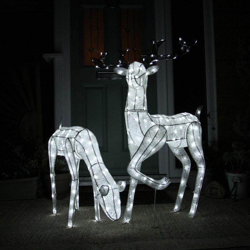 Light Up Reindeer White Stag And Doe Set Christmas Decoration Figure Cool LEDs Ornament Indoor Or Outdoor Use Glitter Large
