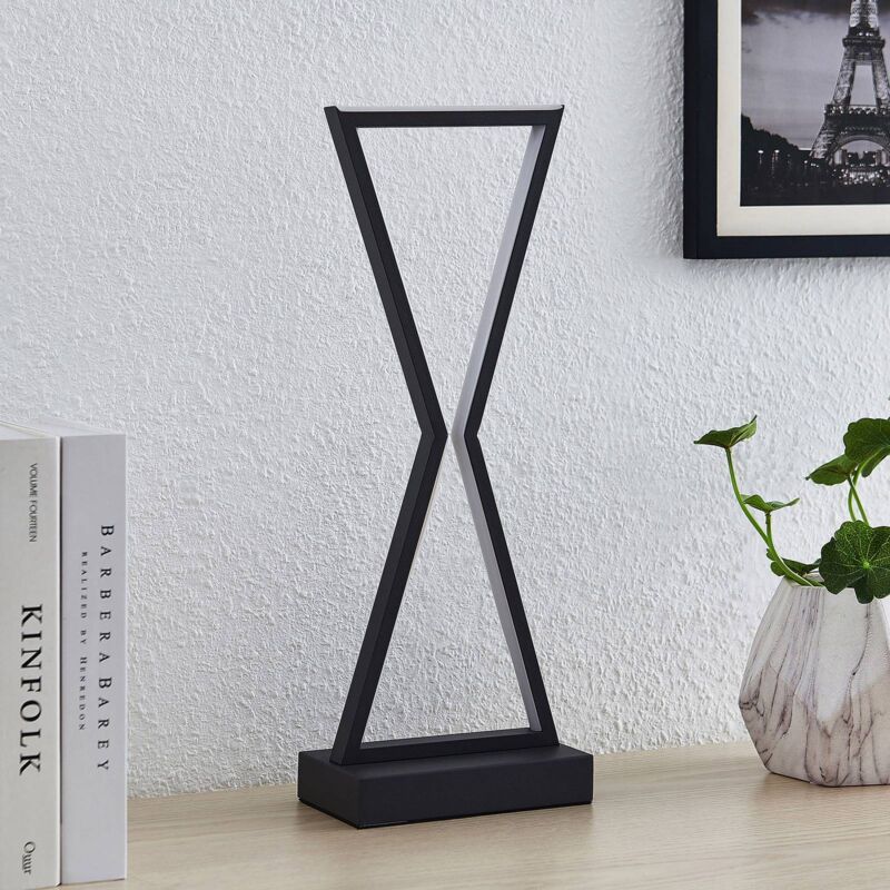

Arischa lámpara de mesa LED - Lindby