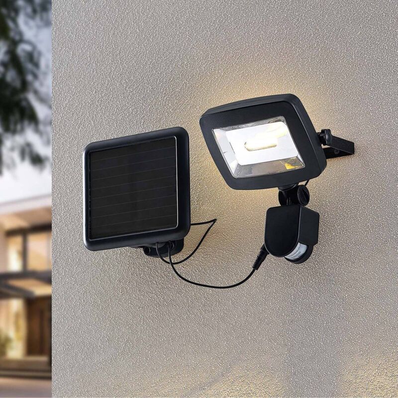 

Cathal aplique solar LED con panel - Lindby