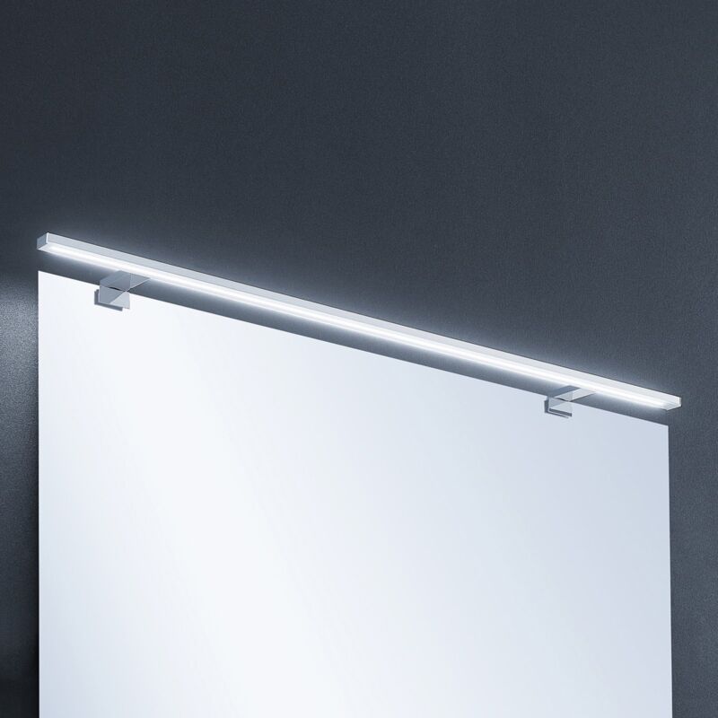 

Lusano aplique LED para baño de aluminio - Lindby