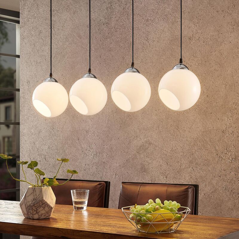 

Lindby Odila lámpara colgante, 4 bolas, blanco