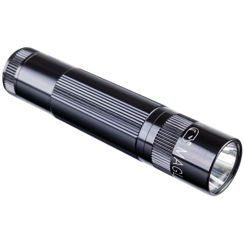 

Linterna LED XL50 3 pilas 12cm - Negro - Maglite