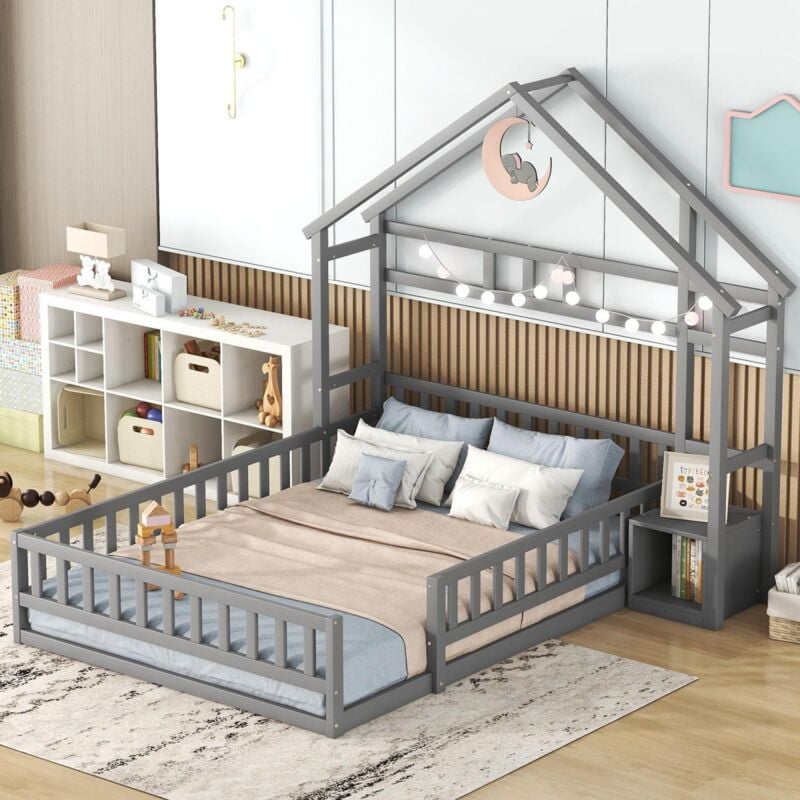 Lit cabane enfant 140x200 cm, avec chevets, lit plat enfant forme maison, avec barrière de protection grillagée, sommier à lattes, adapté aux enfants