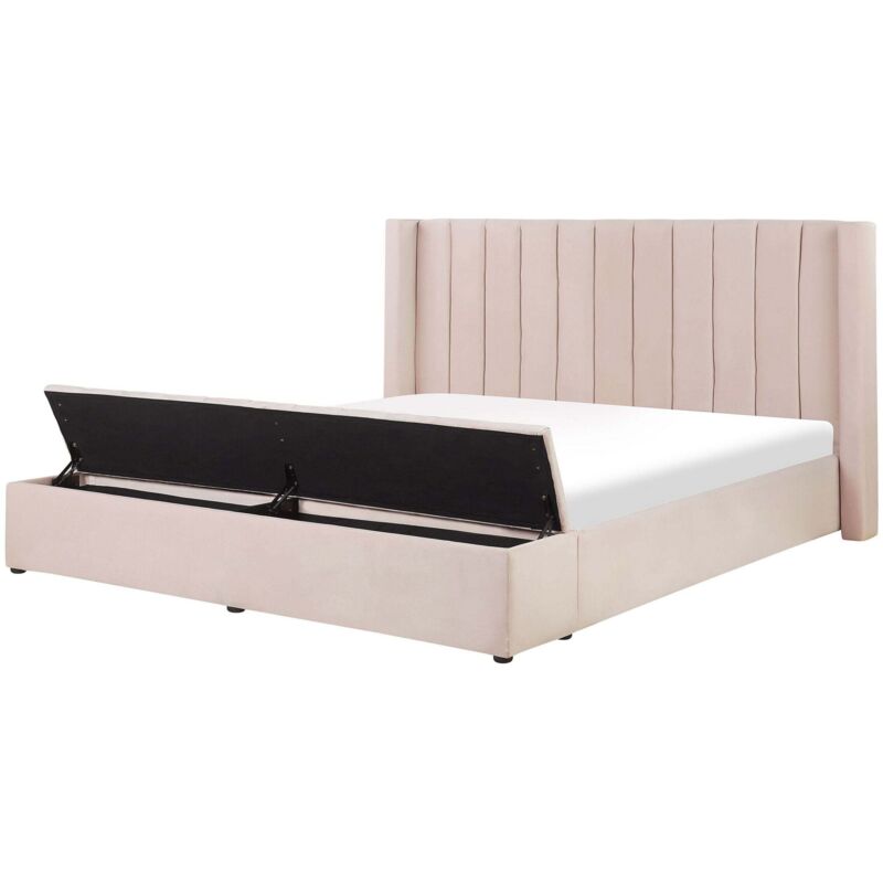 Beliani – Lit en velours rose pastel 180x200 cm – Tête haute rembourrée – Banc de rangement intégré – Style glamour moderne