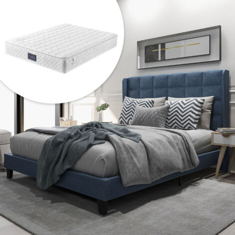 Lit double avec cadre, dimensions 140x200 cm, tissu en lin bleu, fermeté moyenne (avec matelas à ressorts).