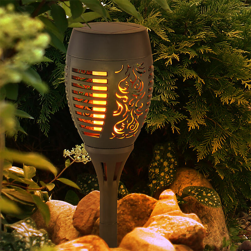 

Lámpara de enchufe solar LED decoración perforaciones efecto de parpadeo de fuego jardín luz exterior terraza punto de tierra