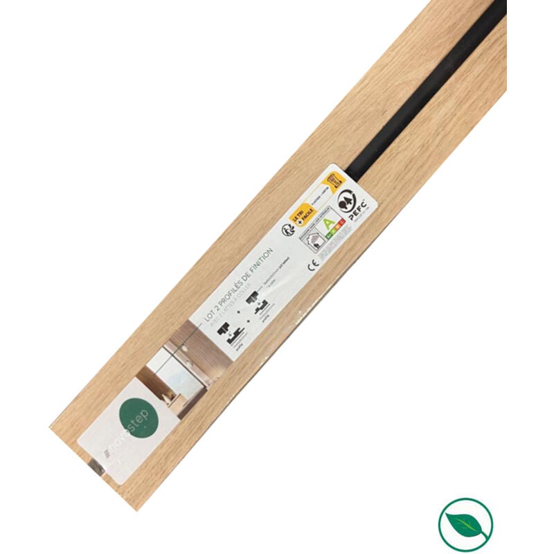 Lot 2 de profils de finition chêne clair sur fond blanc 2500x36/41x20mm pefc 70%
