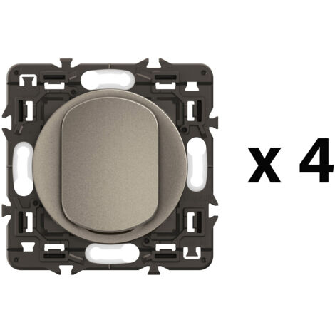Lot 4 interrupteurs ou-va-et-vient Céliane 10AX enjoliveurs Titanium et supports (CL7001)