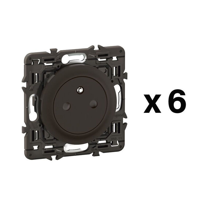 Legrand - Lot 6 prises 2P+T Surface Céliane enjoliveurs Noir et supports (CL0111)