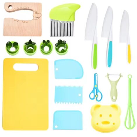 COOCHEER Lot de 17 couteaux et ustensiles de cuisine pour enfants, couteau sécurité de cuisine enfant avec d'emporte-pièces, couteaux en bois couper des fruits légumes, pour enfant de 2 ans et plus