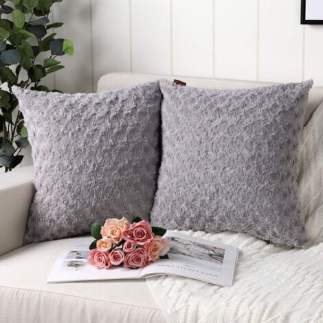 Lot de 2 housses de coussin décoratives en fausse fourrure beige motif fleur 3D floues et douces ensemble de housses de coussin taies d'oreiller pour canapé canapé chambre voiture 18x18 pouces (gris)