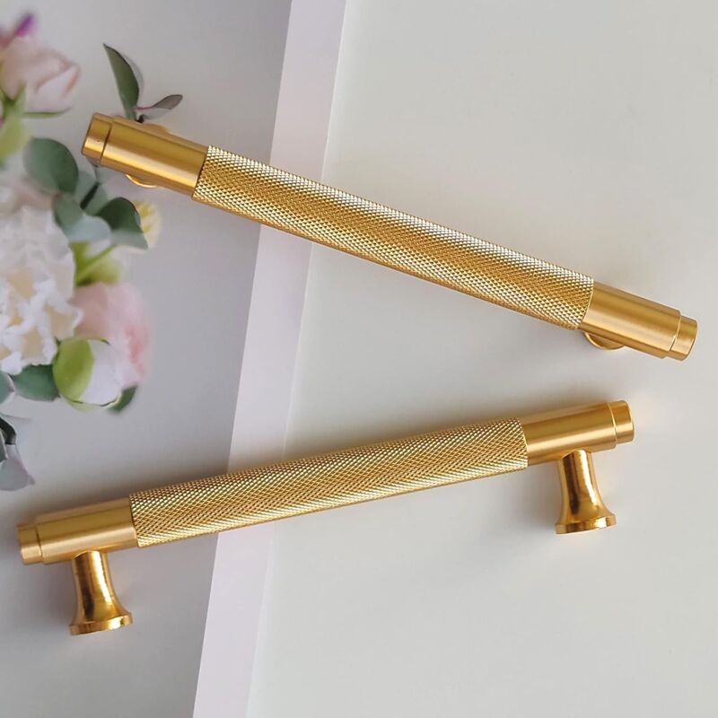 Lot de 2 Poignées de Placard Modernes Dorées Espacement des Trous de 128 mm Poignées de Porte de Cuisine Poignées Vintage Pour Armoires de Cuisine,