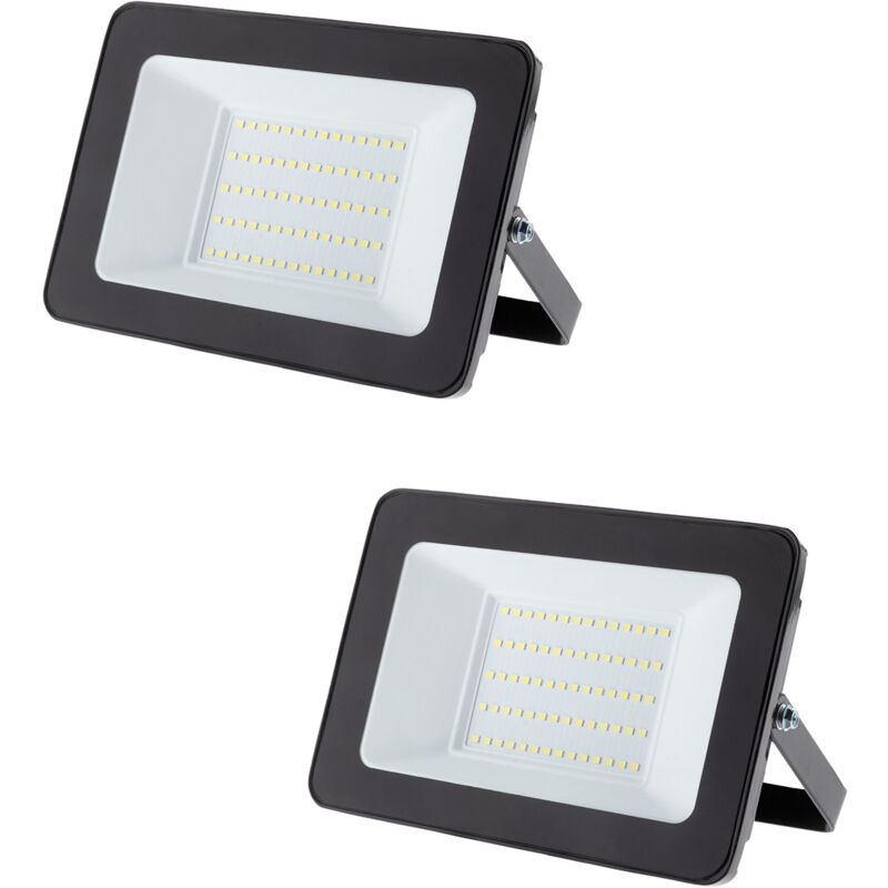 Lot de 2 projecteurs LED chantier 50W 5000lm IP65 - noir - Zenitech Lot de 2 projecteurs LED chantier 50W 5000lm IP65 - noir - Zenitech