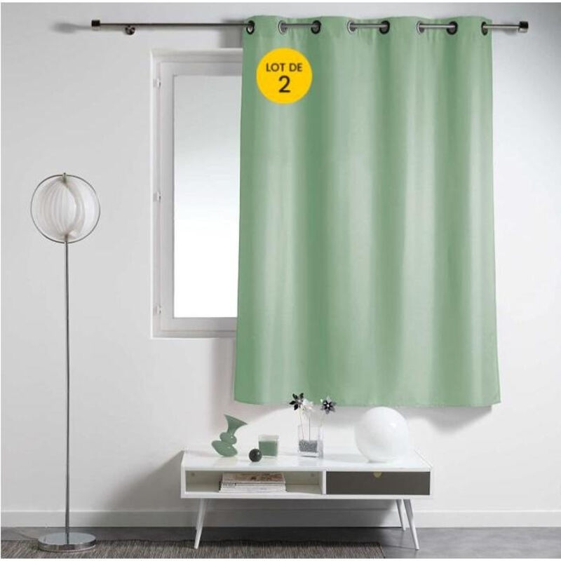 Lot de 2 Rideaux Spécial Petites Fenêtres à Œillets 140 x 180 cm – Uni Sauge – Essentiel Lot de 2 Rideaux Spécial Petites Fenêtres à Œillets 140 x 180 cm – Uni Sauge – Essentiel