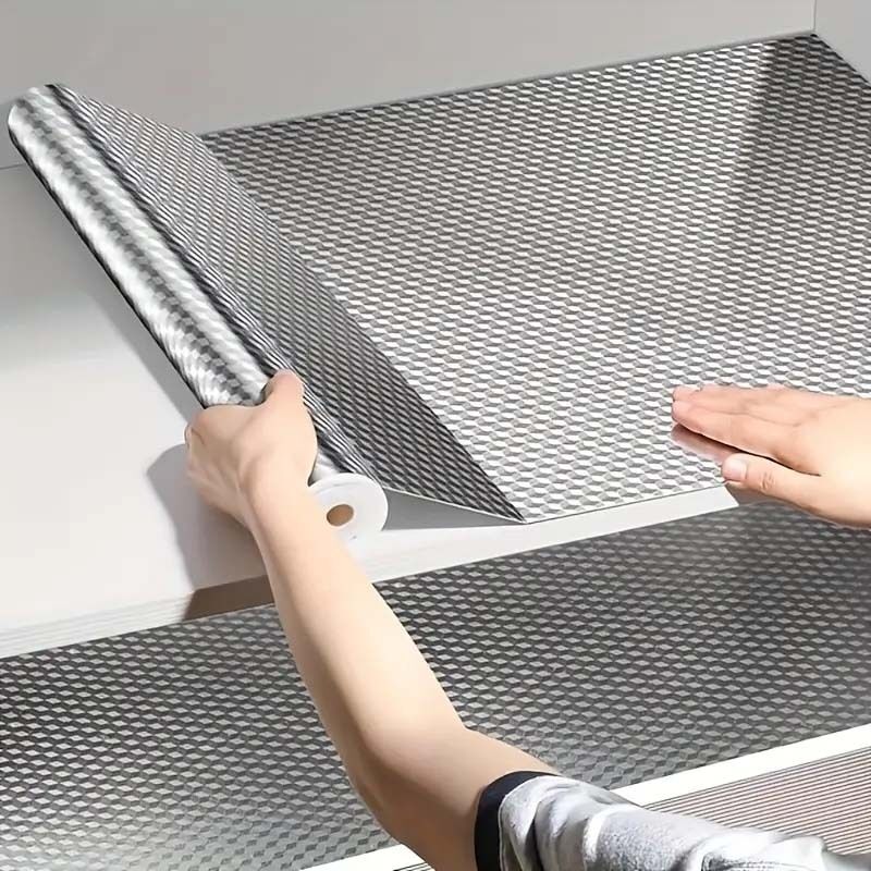 Lot de 4 rouleaux autocollants aluminium cuisine – résistants chaleur, anti-huile, étanches, nettoyage rapide, pose facile, usage quotidien, style