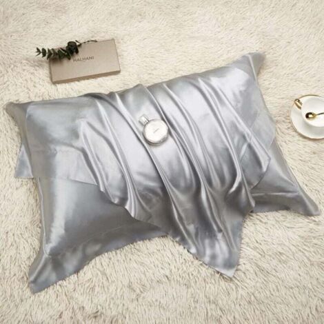 Lot de 2 taies d'oreiller en satin soyeux pour cheveux – Housses de coussin avec fermeture à enveloppe – Frais et facile à lave – Taies d'oreiller uniquement, sans insert (Argenté, Standard )