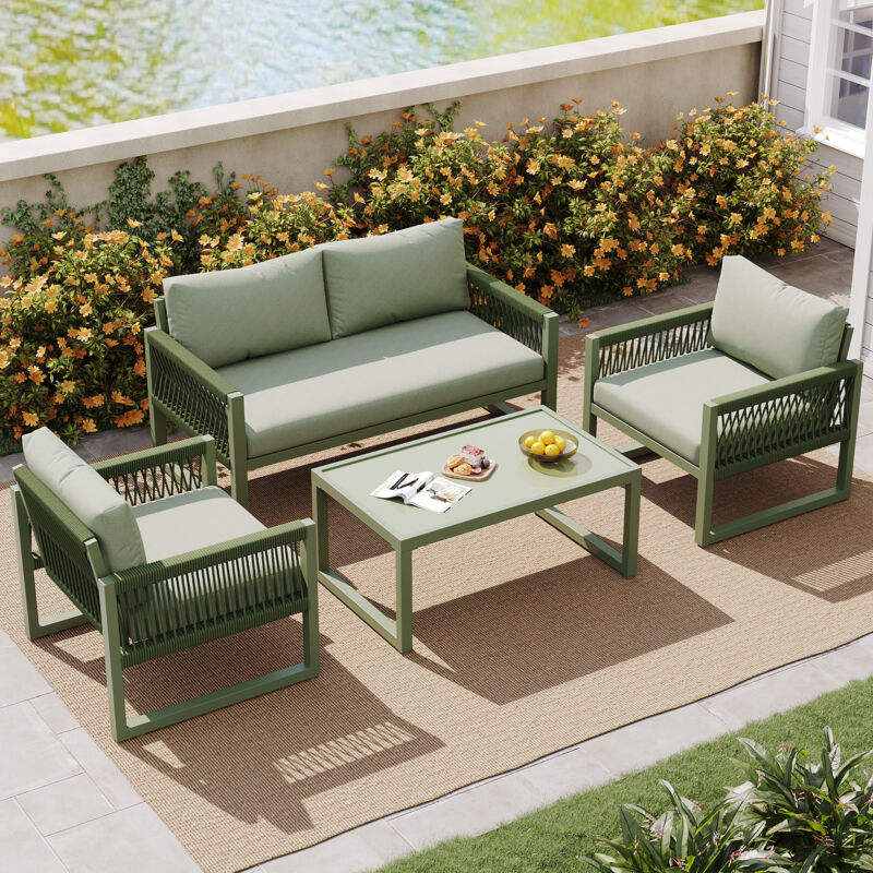 Salon de jardin 4 pièces avec 1 table basse, 3 fauteuils, coussins d'assise, pieds réglables et plateau en verre lisse, pour extérieur, vert