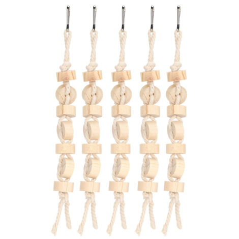 Lot de 5 jouets à mâcher en bois naturel pour perroquets, à suspendre avec une corde en coton et des blocs à mordiller.