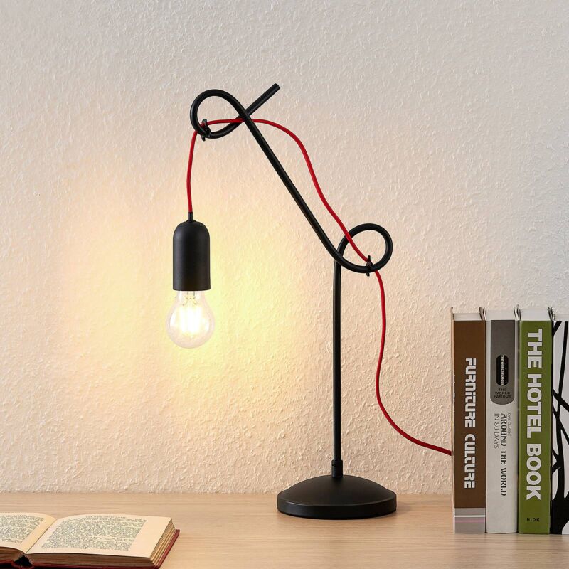 

Jorna lámpara de mesa en negro, cable rojo - Lucande