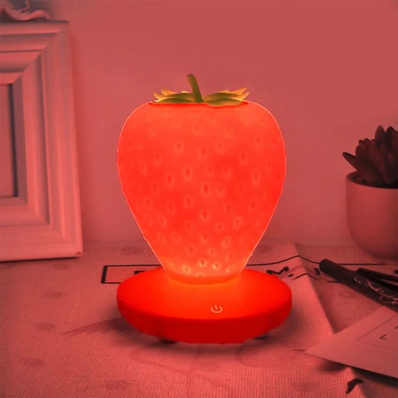 Image of Luce notturna a fragola in silicone, luce notturna a fragola carina, luce notturna a LED per bambini, luce notturna a LED rossa ricaricabile tramite