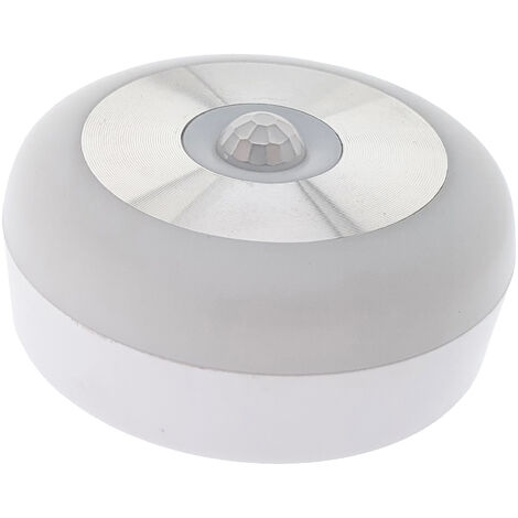 Luz auxiliar con detector de presencia