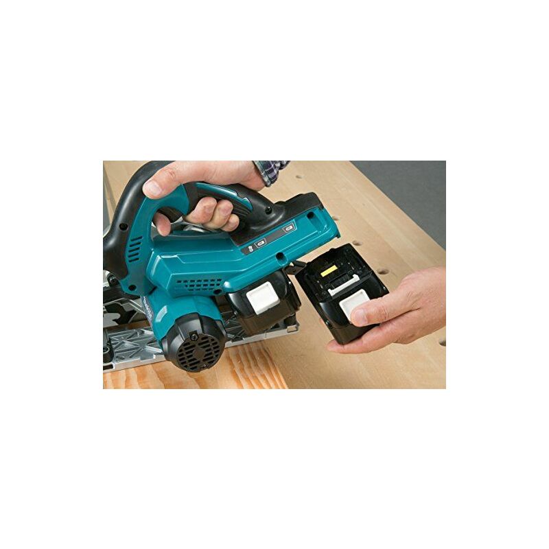 

Makita DHS710ZJ sierra circular inalámbrica