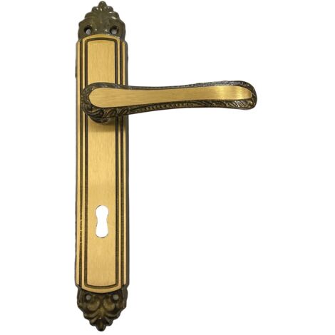 MANIGLIA 'GIGLIO' CON PLACCA Q 8 x 70