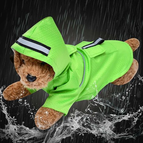 Manteau de pluie pour chien avec capuche imperméable et réfléchissant, pour les promenades sèches et sûres, texture de football, terrain pour chien et vacances avec chien (convient pour 9 à 12 kg)