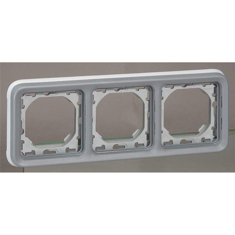 

Marco 3 elementos de empotrar estanco modular Legrand Plexo 069687 IP55