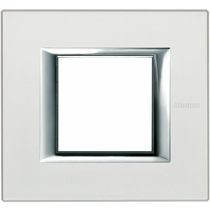 

Marco embellecedor de 1 elemento Axolute HA4802SAN Plata satinado - Bticino