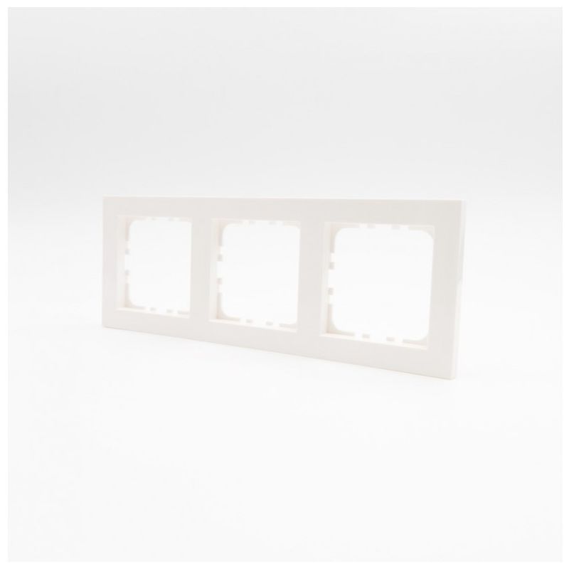 

Marco elec 8,2x22,4x1cm 3 elementos bg pl bl london emp. eus