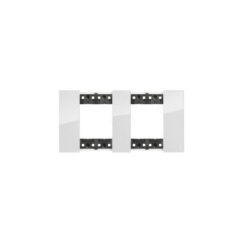 

Marco embellecedor Bticino KA4802M2DW Living Now 2+2 modulos Ice
