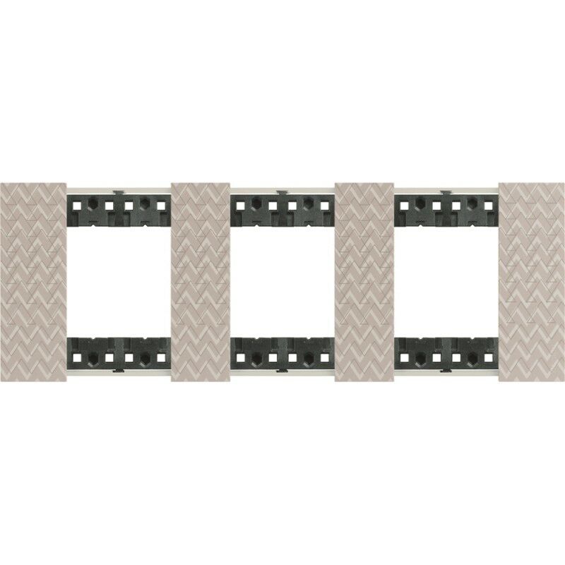 

Marco embellecedor Bticino KA4802M3MM Living Now 2+2+2 modulos Optic