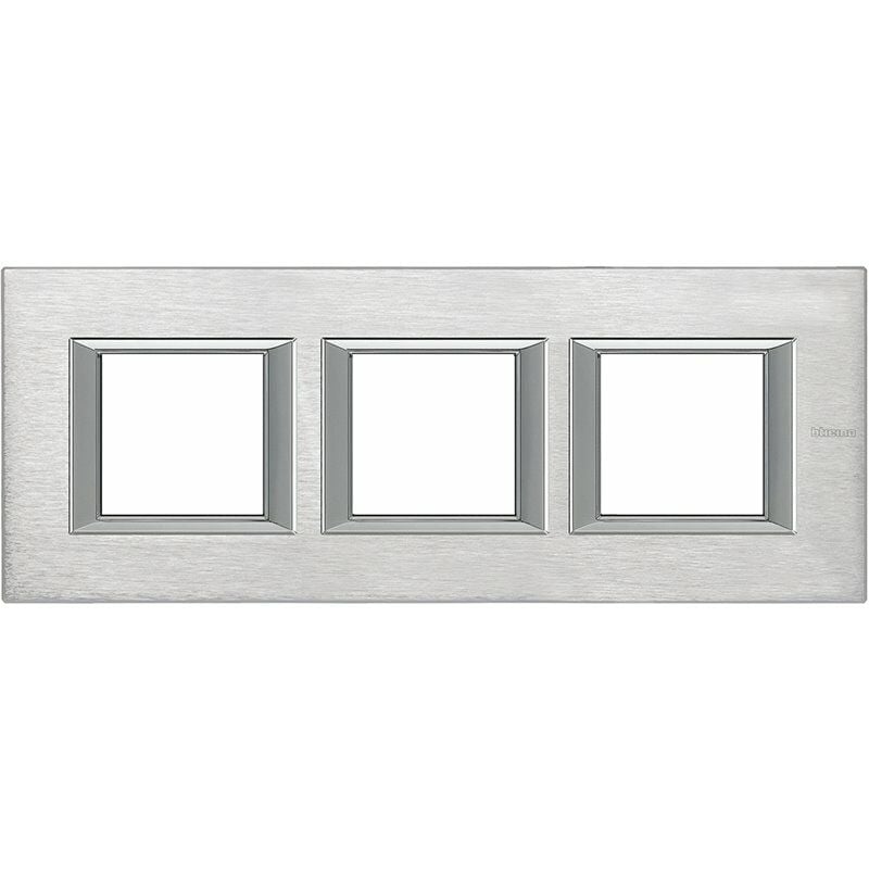 

Marco embellecedor Horizontal de 3 elementos Bticino Axolute HA4802M3HCR cromo