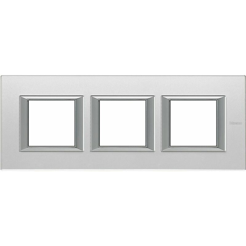 

Marco embellecedor Horizontal de 3 elementos Bticino Axolute HA4802M3HVSA Cristal espejo